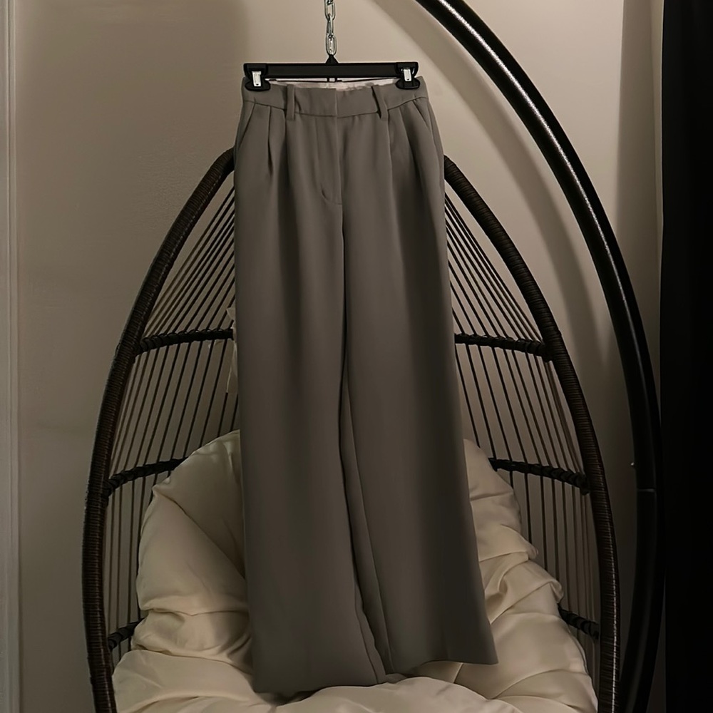 Gray Aritzia Wilfred Pants